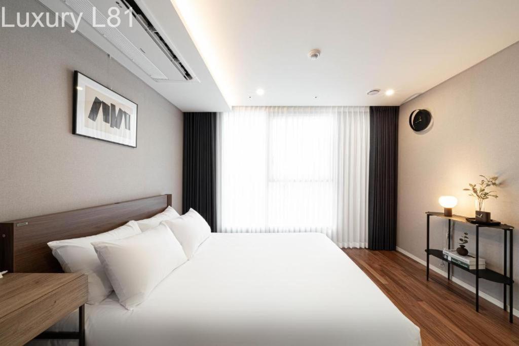 Angia Luxury Apartment Inside Landmark 81 Tower Ho Chi Minh-stad Buitenkant foto